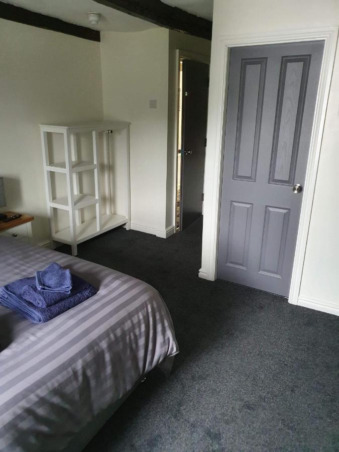 Red Lion Rooms - Self Check In Dalton-in-Furness Exterior foto
